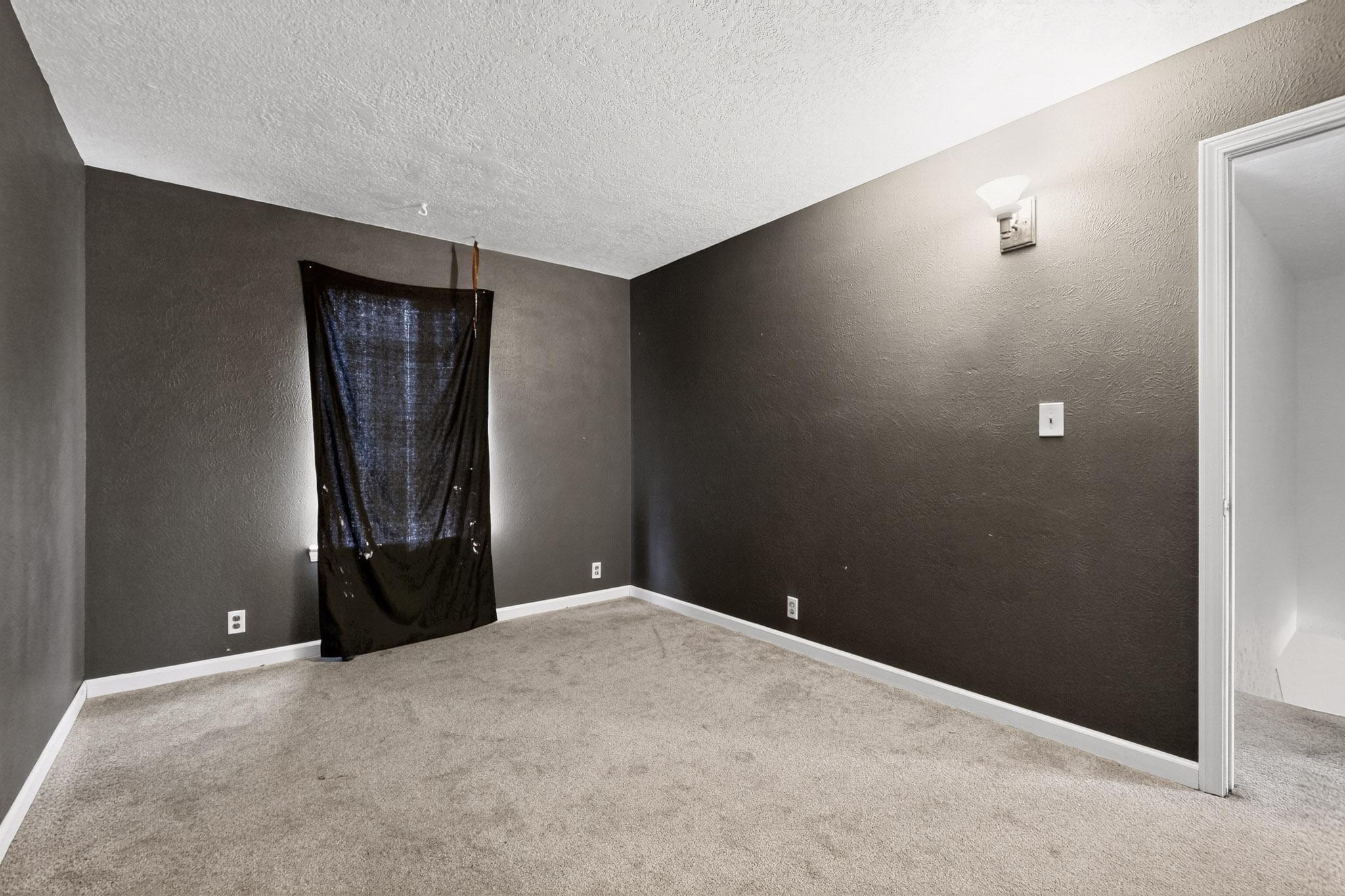 220 Shawnee Court SE