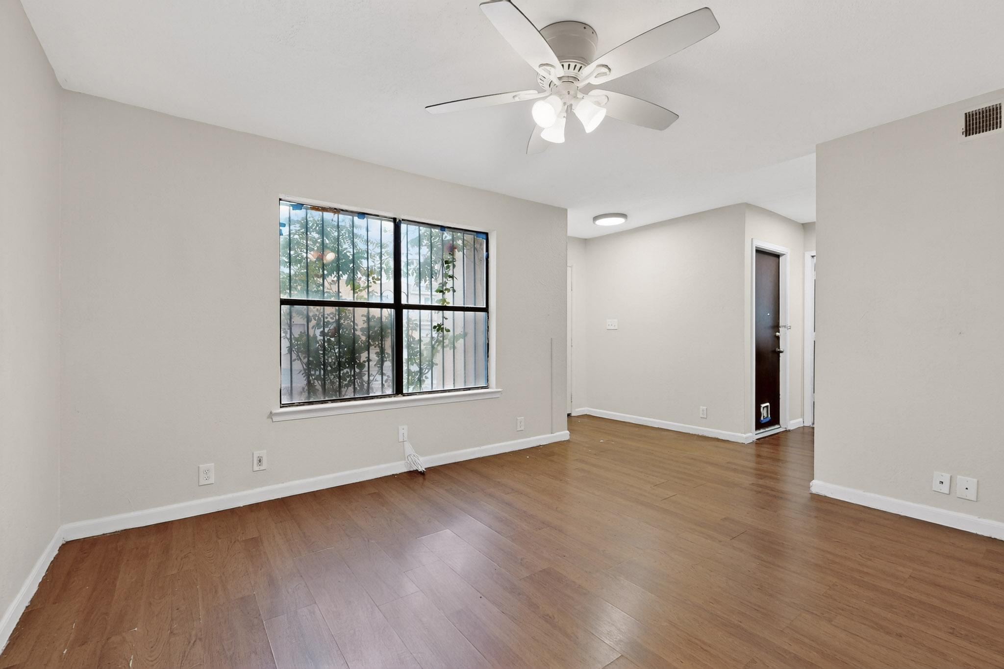 220 Shawnee Court SE