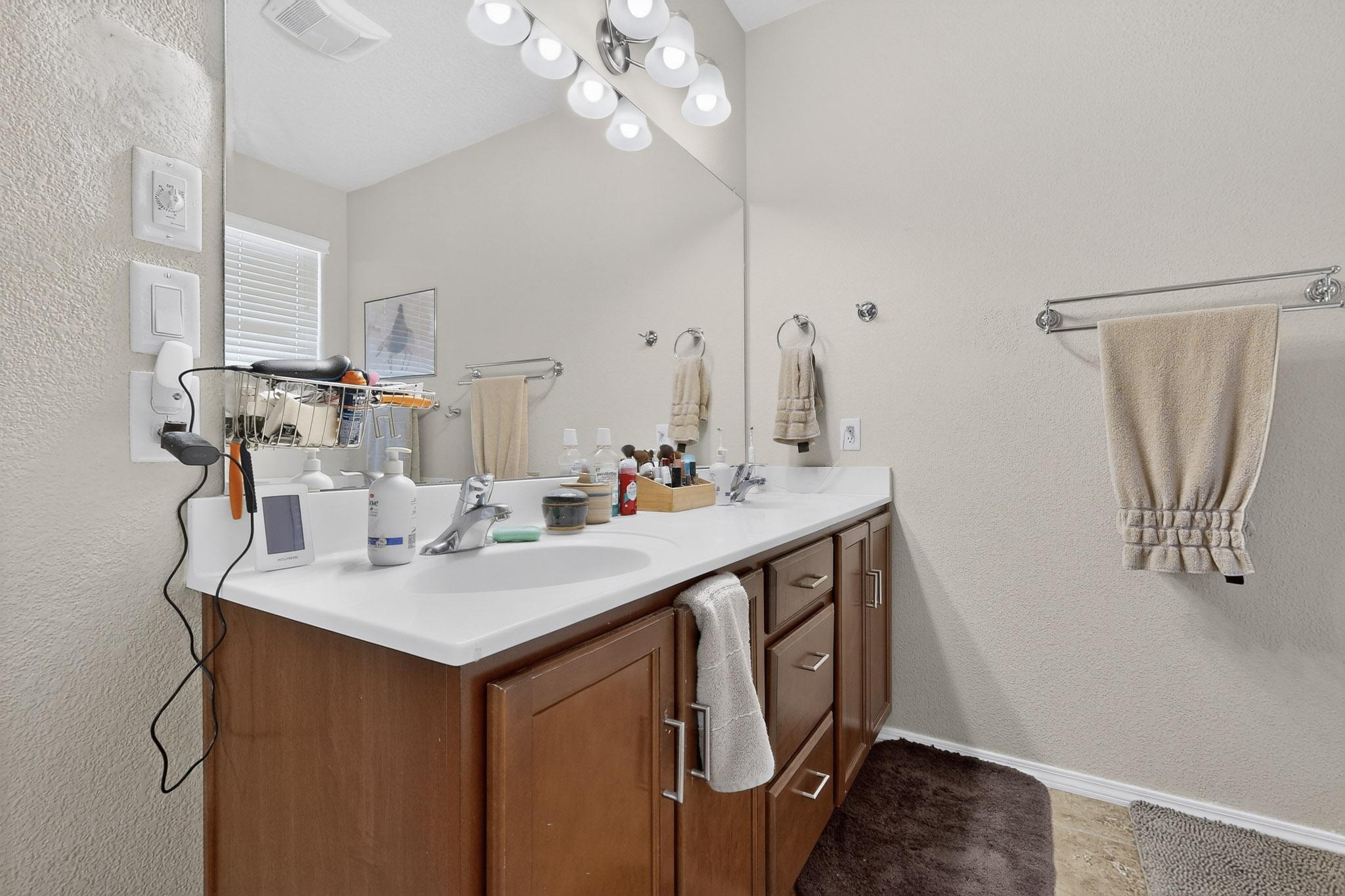 9415 Storm Cloud Avenue NW