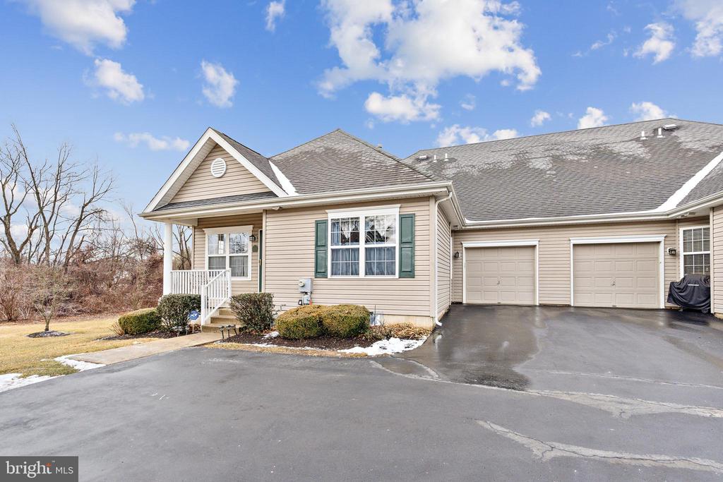 206 HARMONY COURT