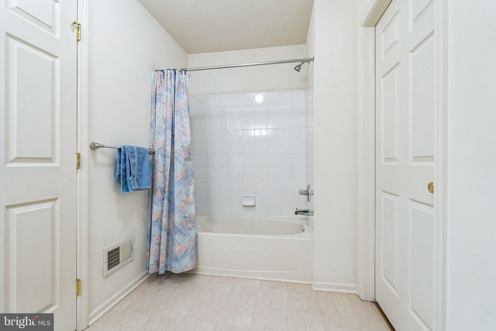 206 HARMONY COURT