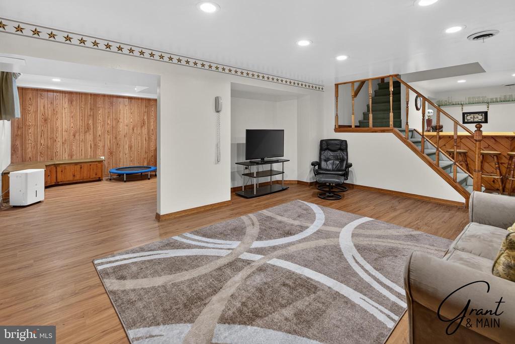 15 BLACK PINE ROAD