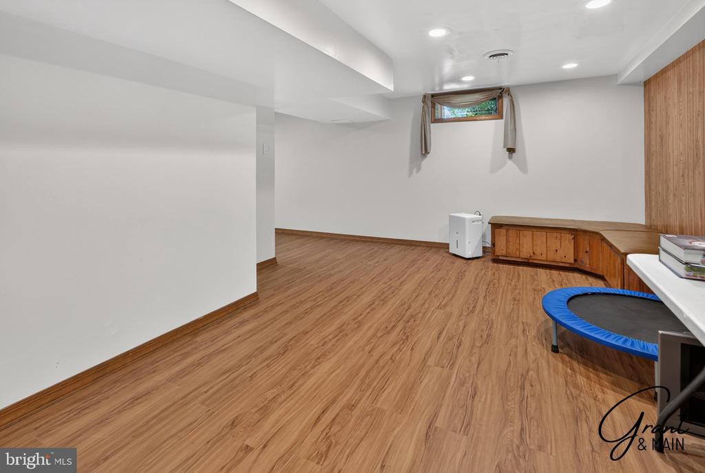 15 BLACK PINE ROAD