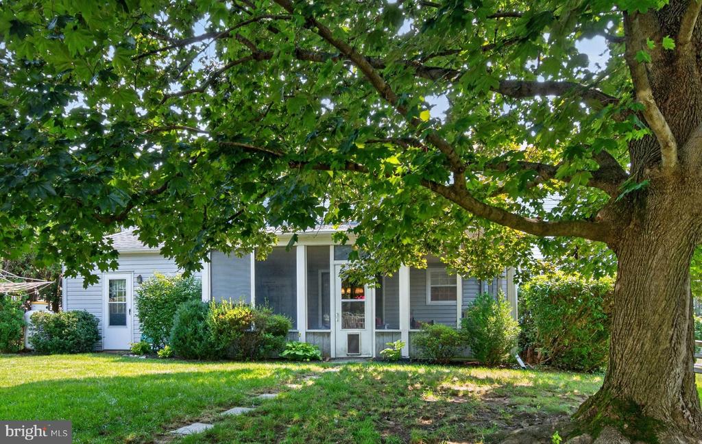 15 BLACK PINE ROAD