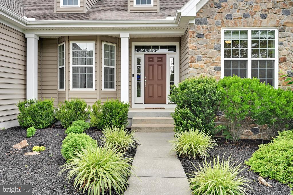 7 DENISE DRIVE