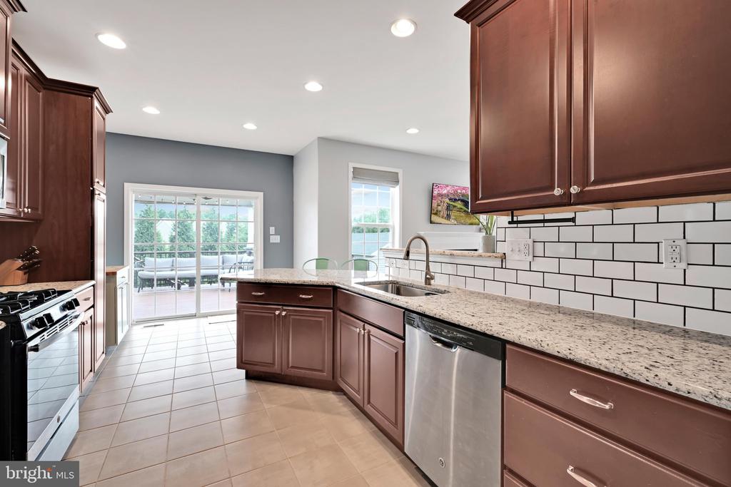 7 DENISE DRIVE