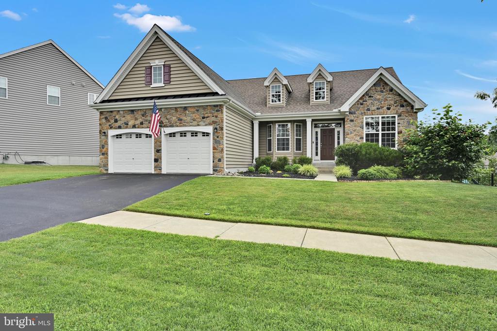 7 DENISE DRIVE