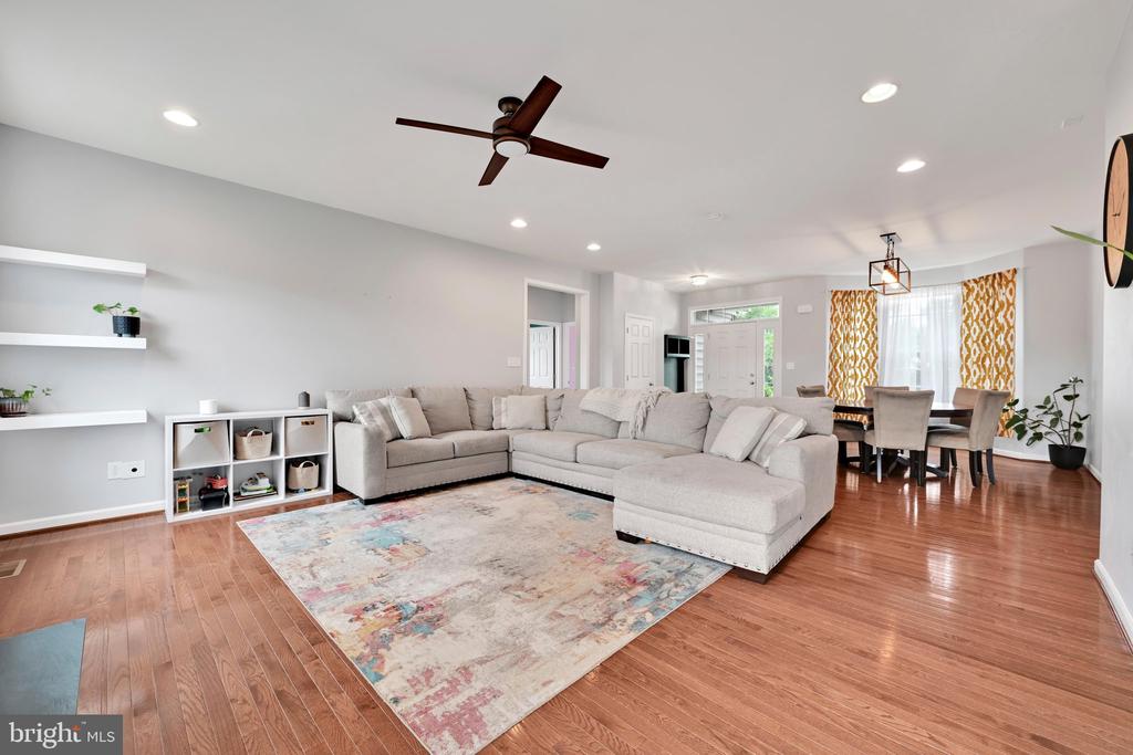 7 DENISE DRIVE