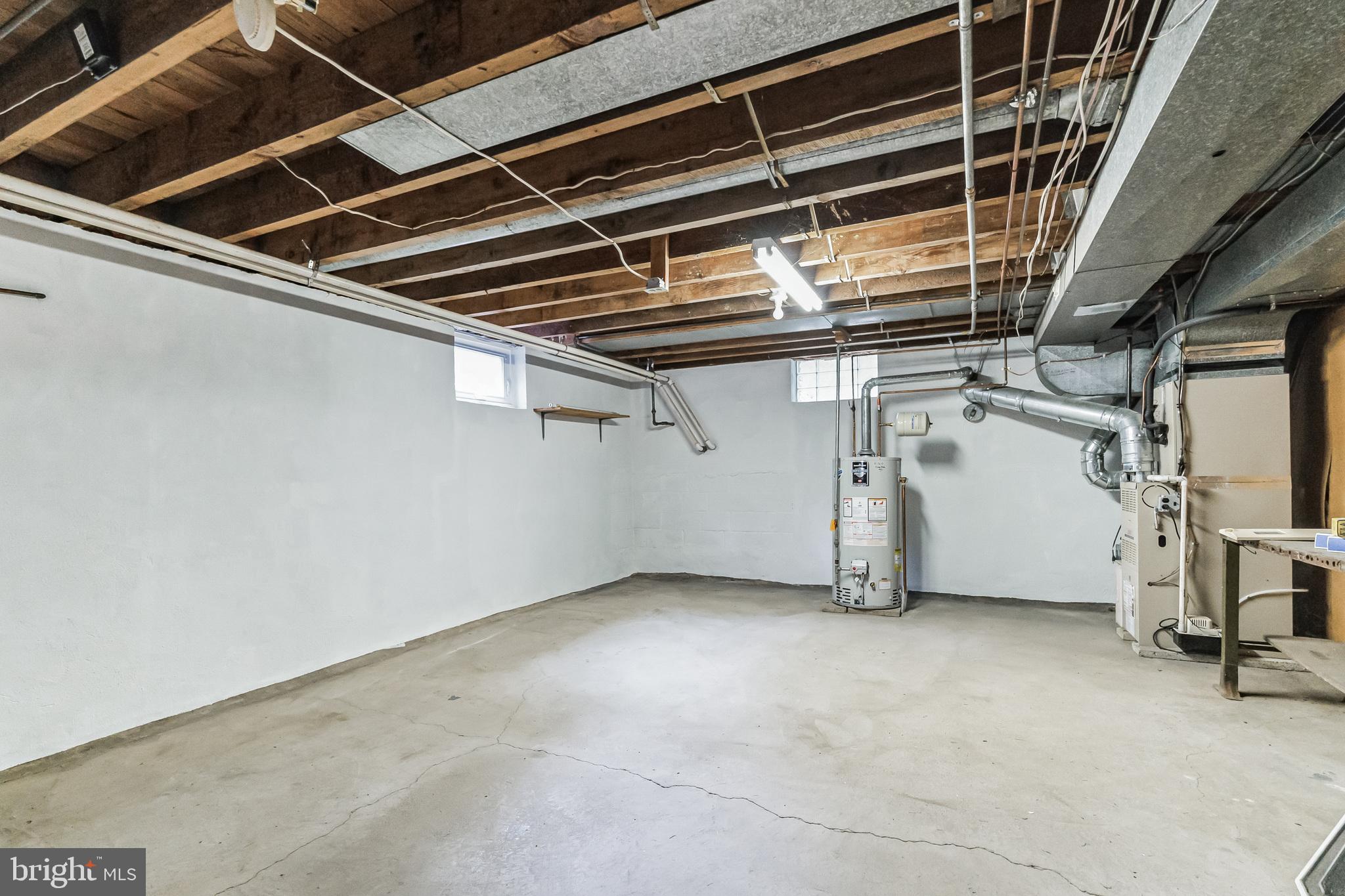 2354 PLEASANT AVENUE