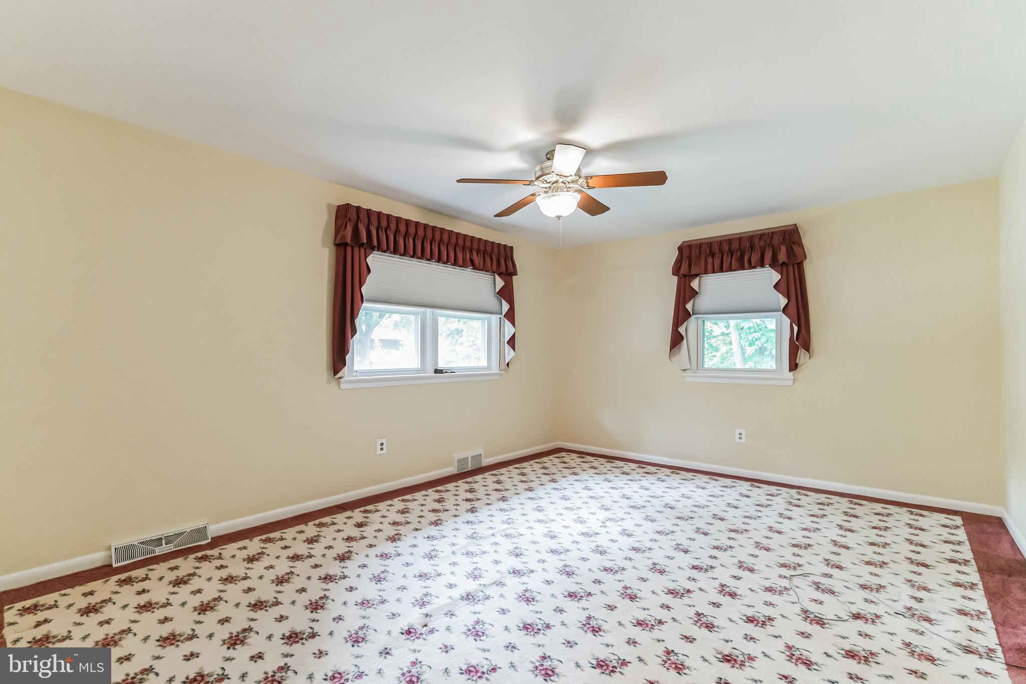 2354 PLEASANT AVENUE