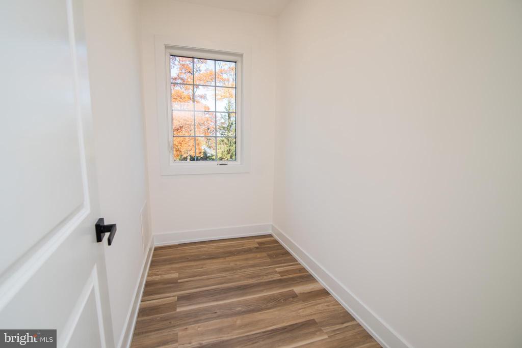 751 EDGE HILL ROAD