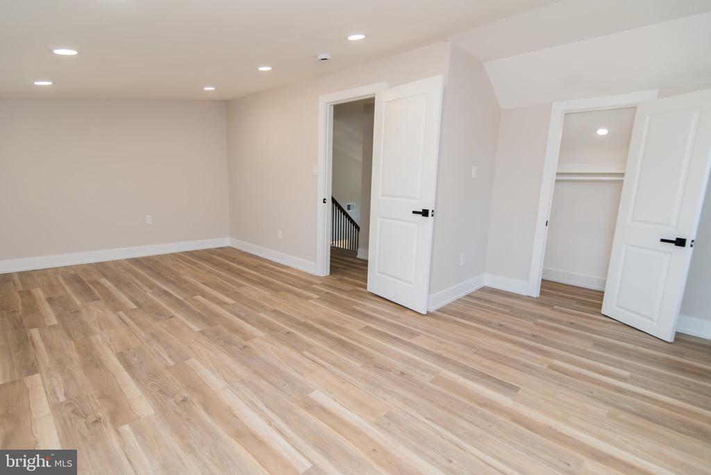 751 EDGE HILL ROAD