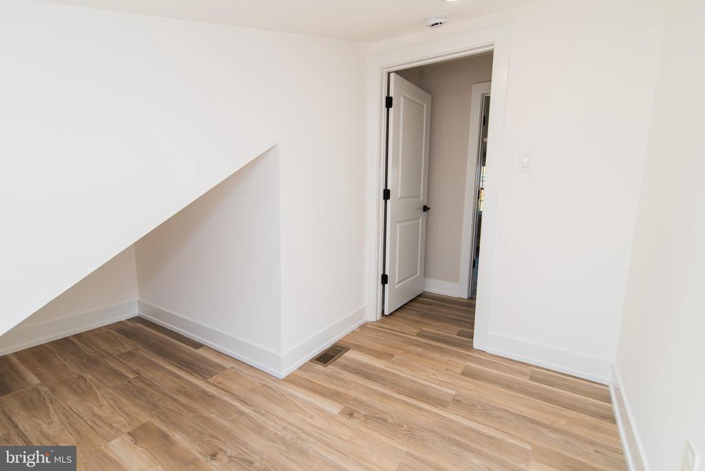 751 EDGE HILL ROAD