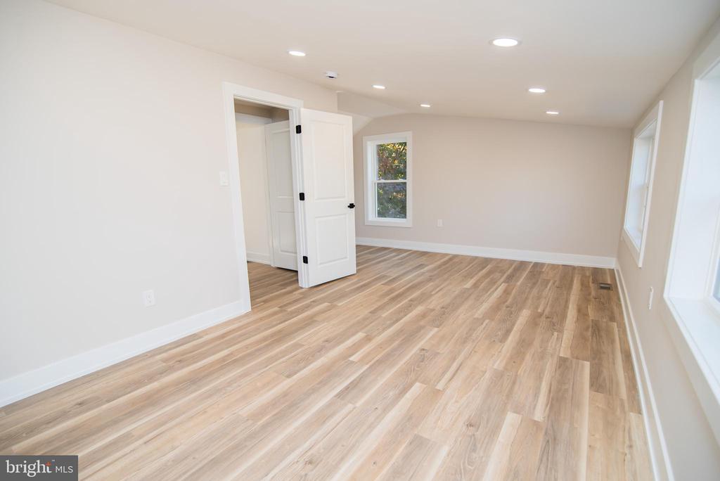 751 EDGE HILL ROAD