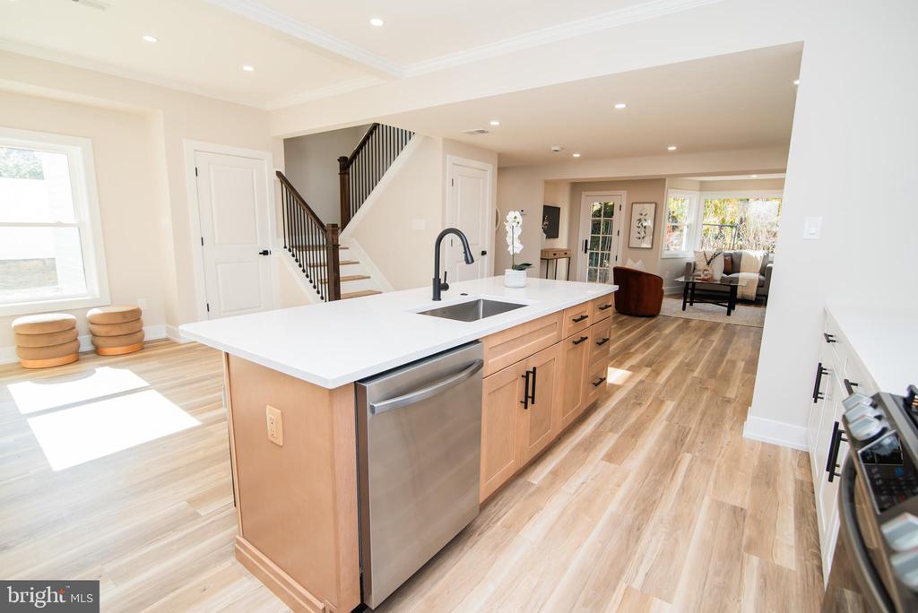 751 EDGE HILL ROAD