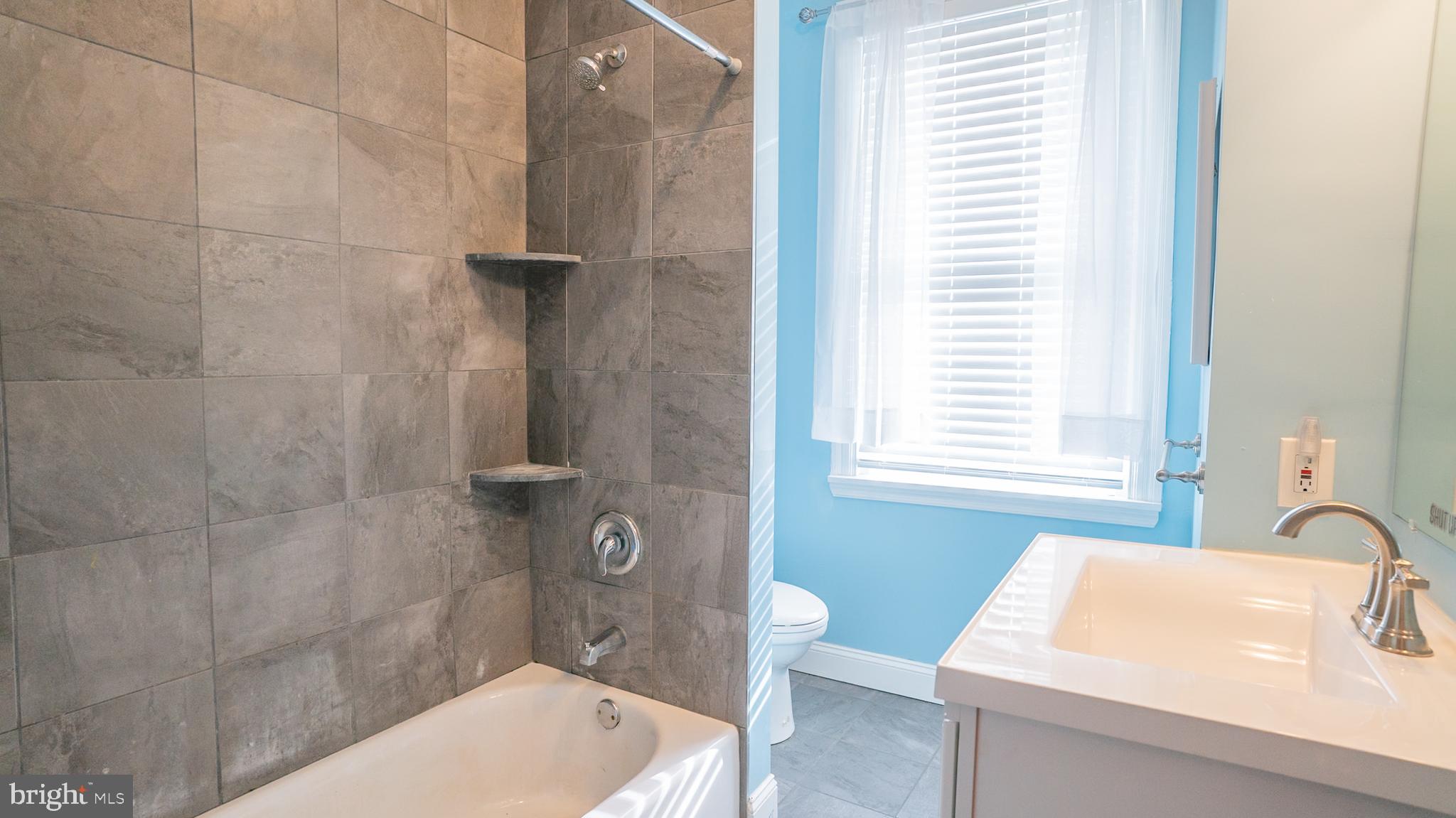 2146 MOUNT CARMEL AVENUE