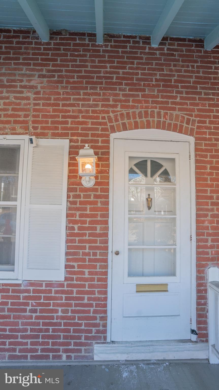 2146 MOUNT CARMEL AVENUE