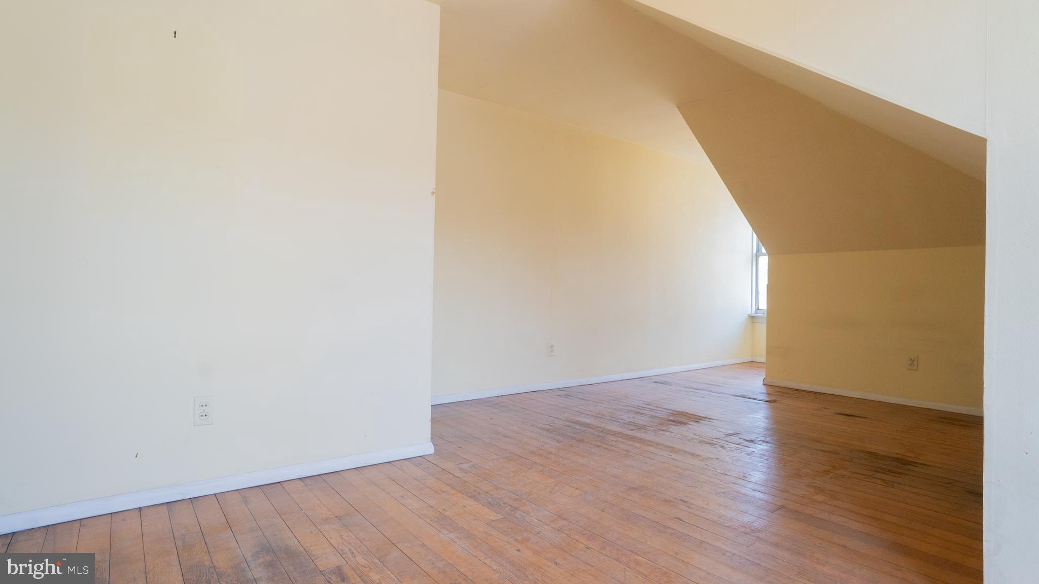 2146 MOUNT CARMEL AVENUE