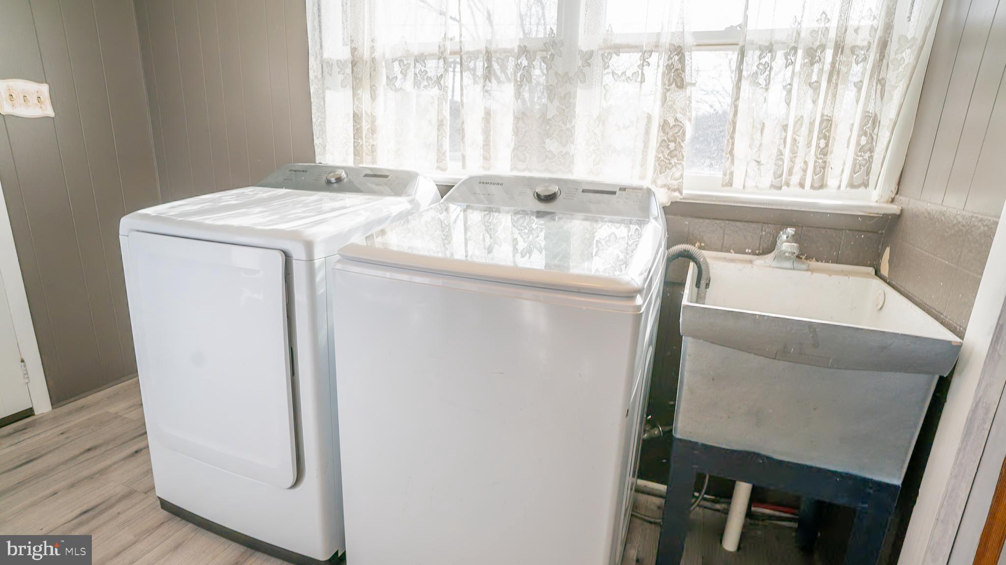 2146 MOUNT CARMEL AVENUE