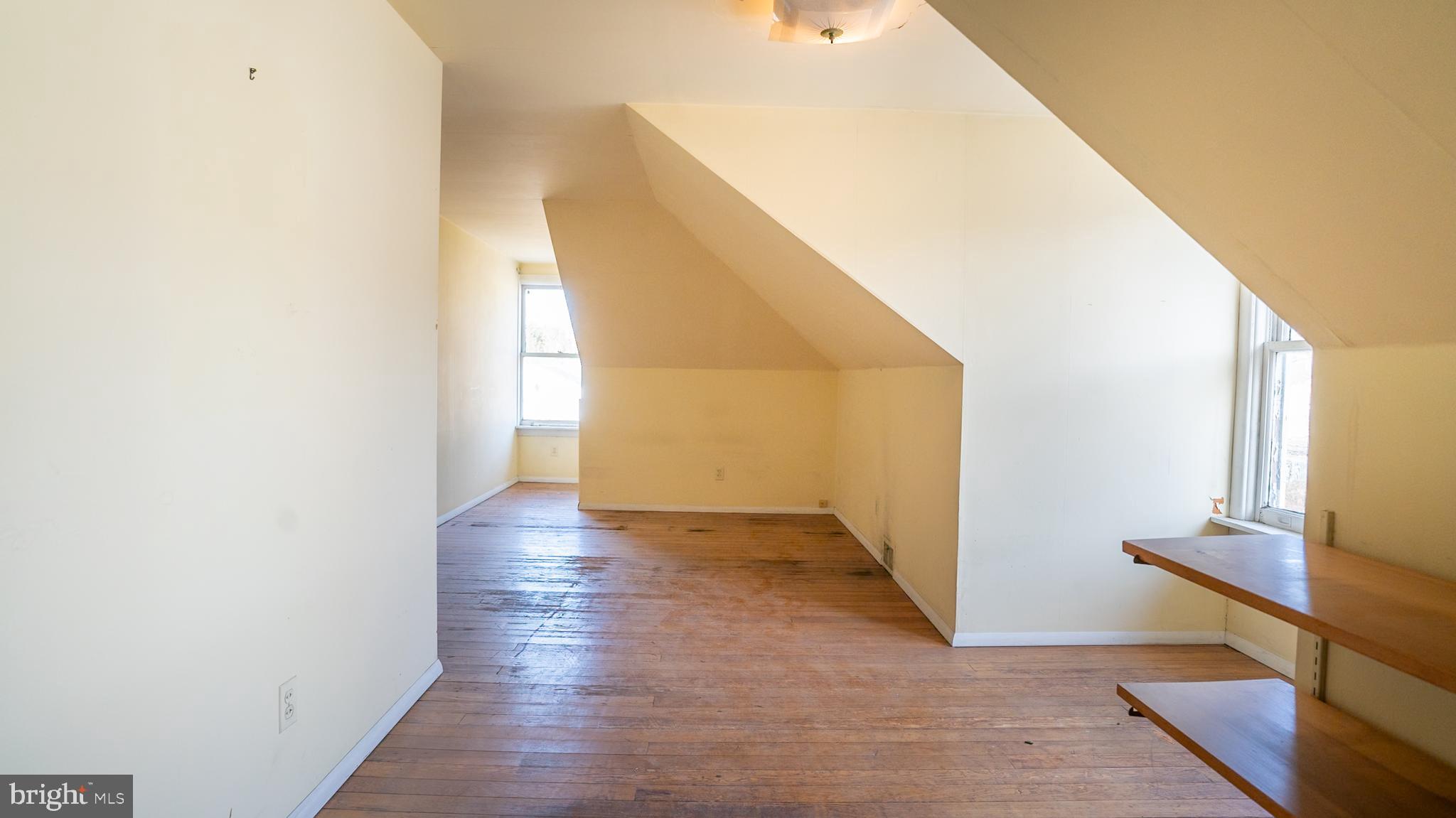 2146 MOUNT CARMEL AVENUE