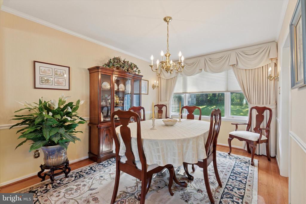 324 VALLEY ROAD