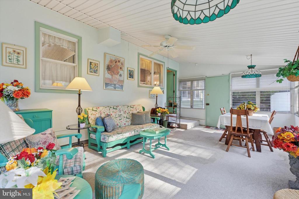 324 VALLEY ROAD