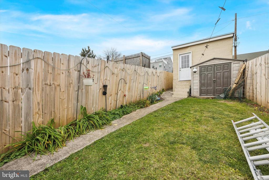 378 E HECTOR STREET
