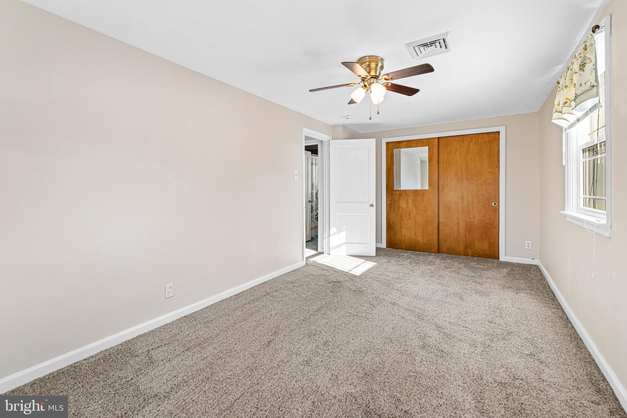 2009 PARKVIEW AVENUE