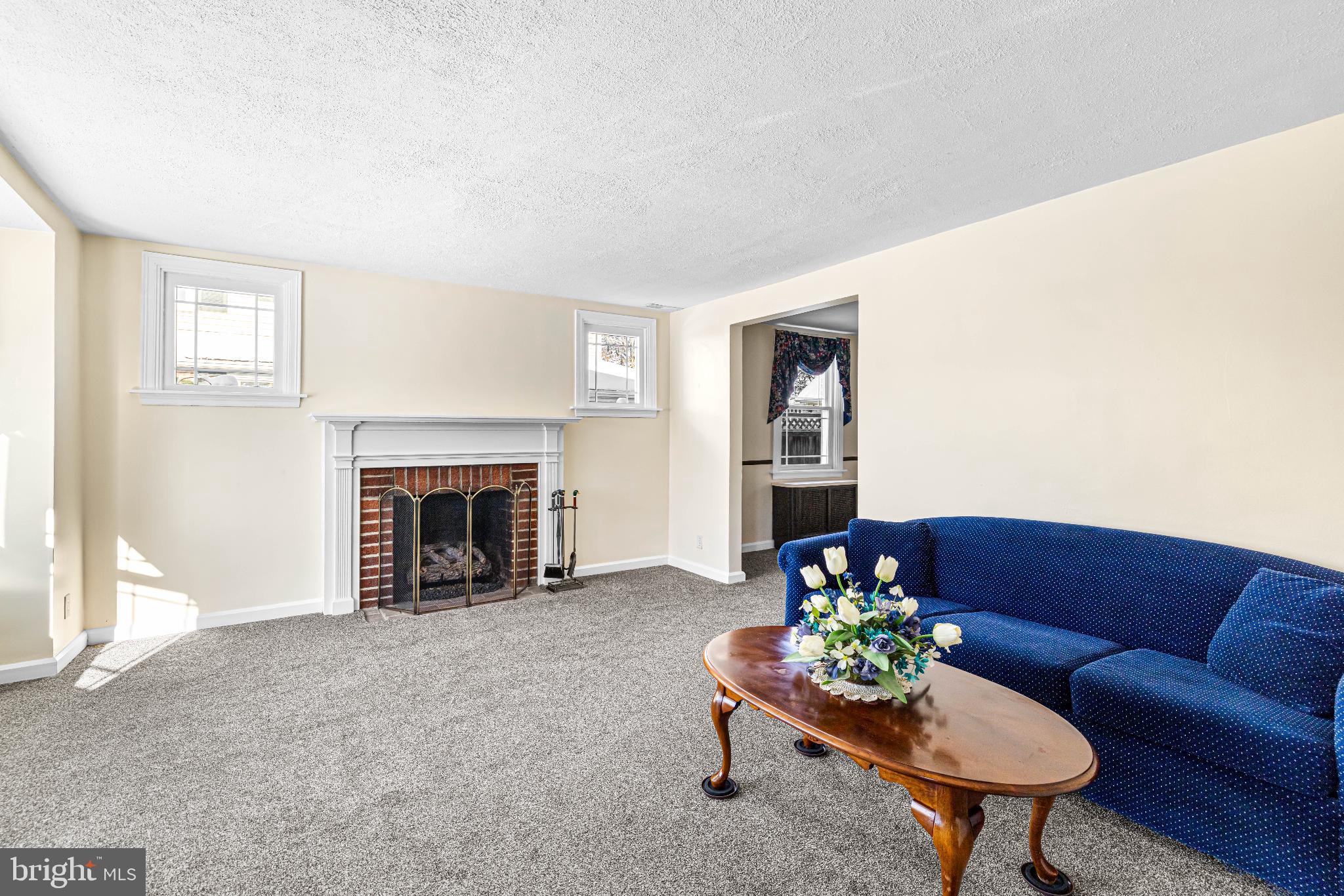 2009 PARKVIEW AVENUE