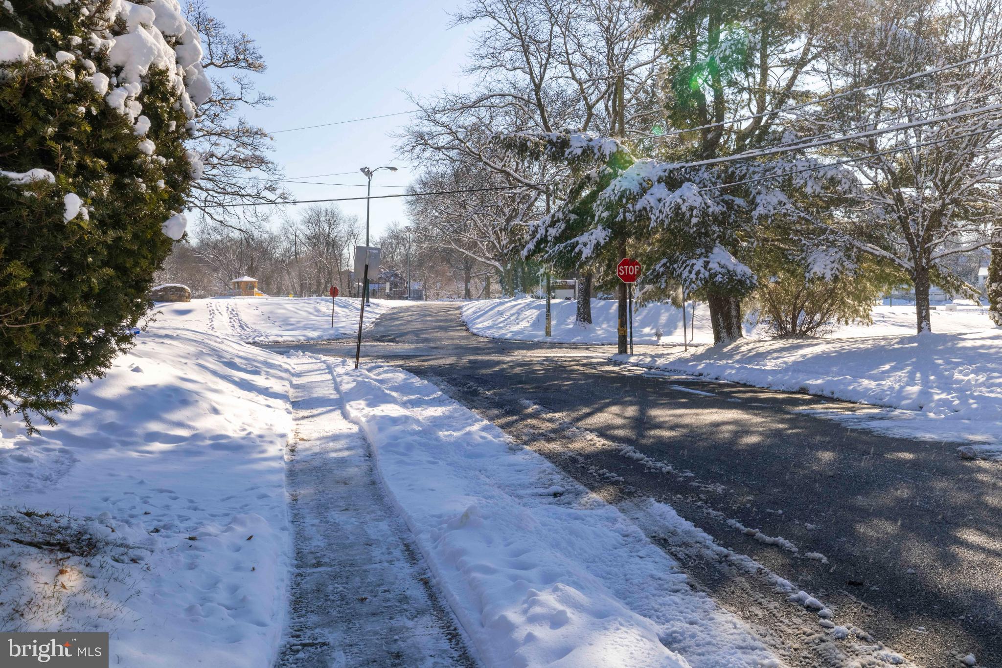 2009 PARKVIEW AVENUE