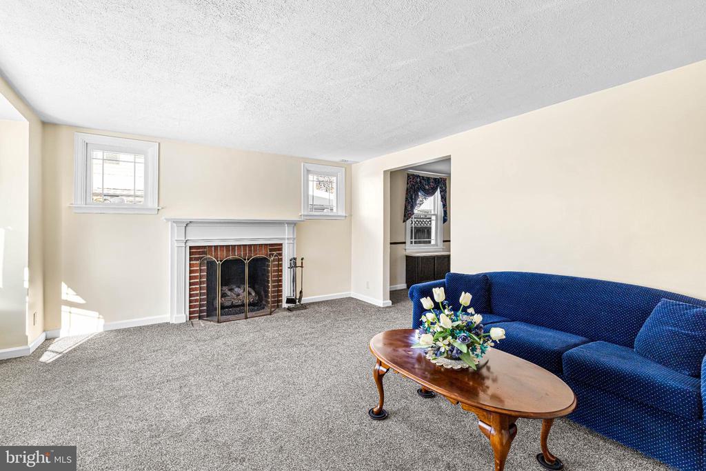 2009 PARKVIEW AVENUE