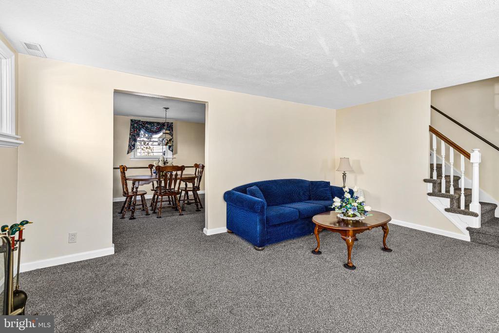 2009 PARKVIEW AVENUE