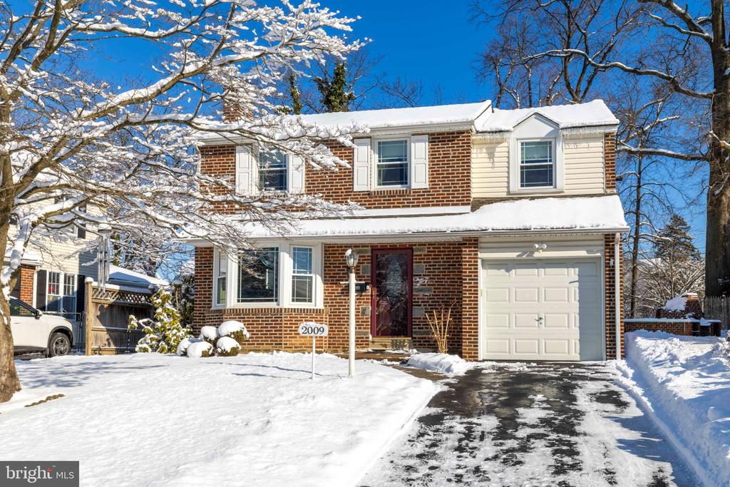 2009 PARKVIEW AVENUE