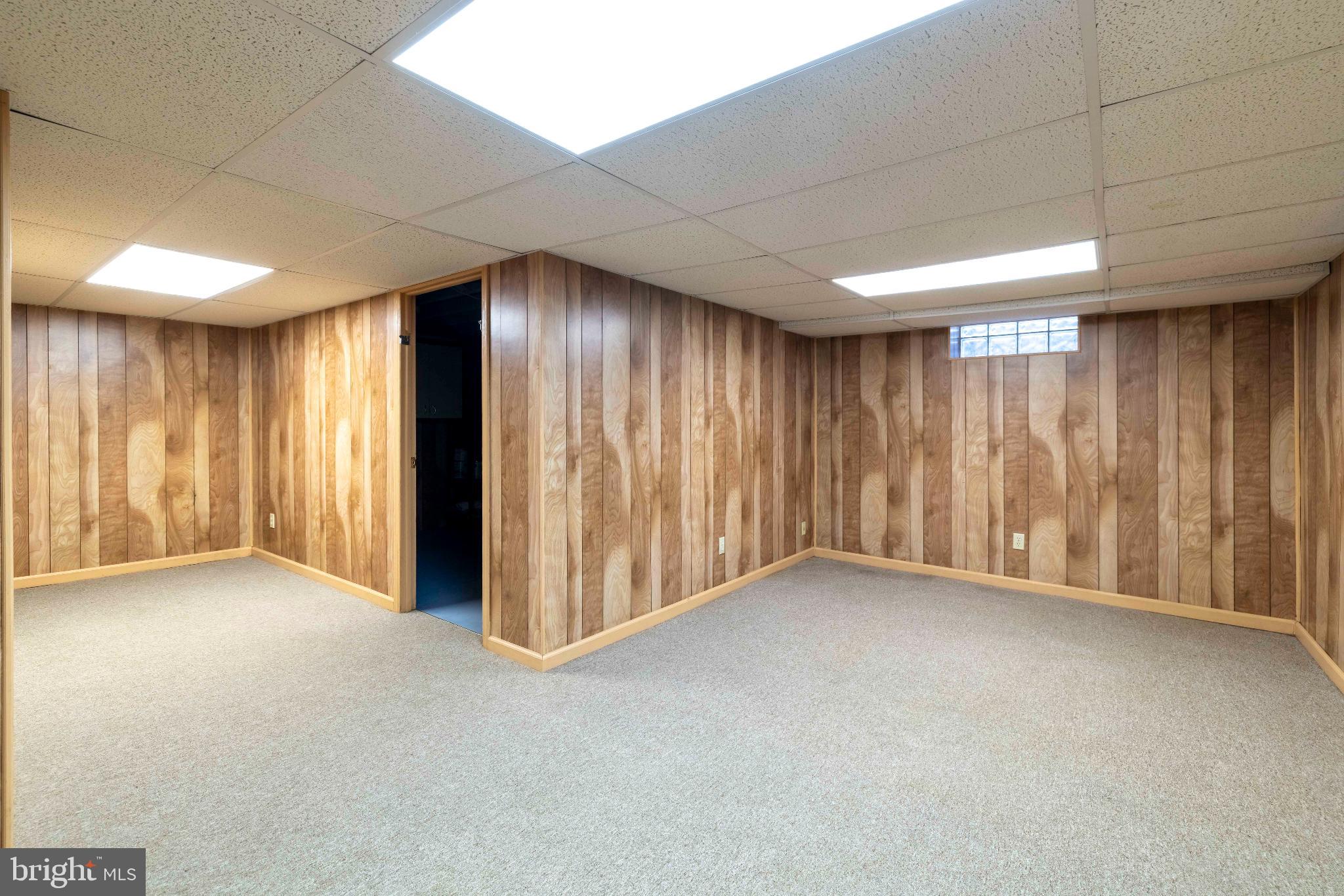 2009 PARKVIEW AVENUE