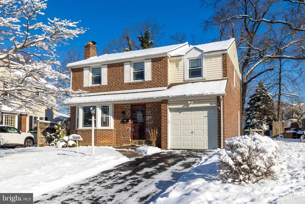 2009 PARKVIEW AVENUE