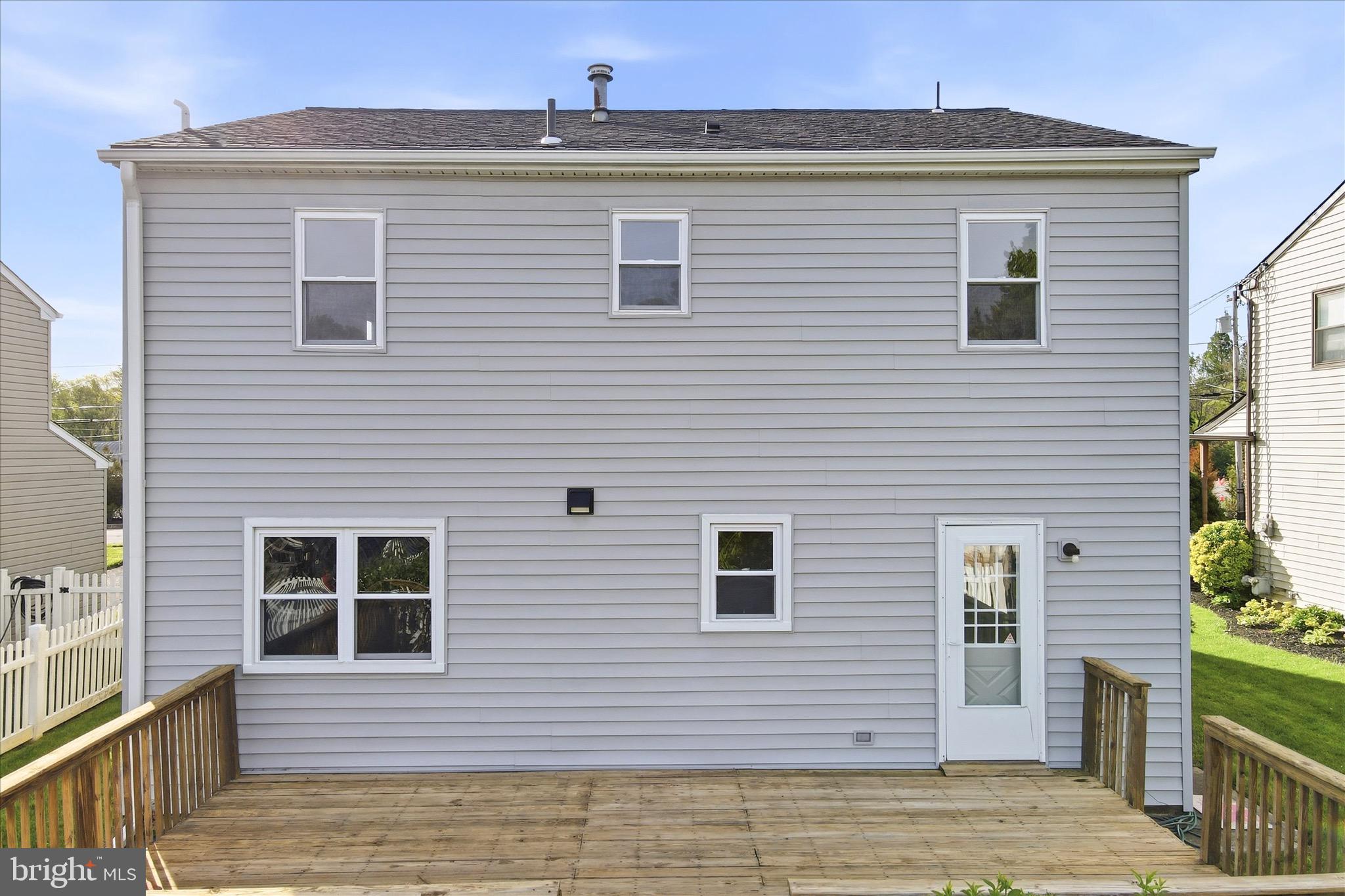 305 ROESCH AVENUE