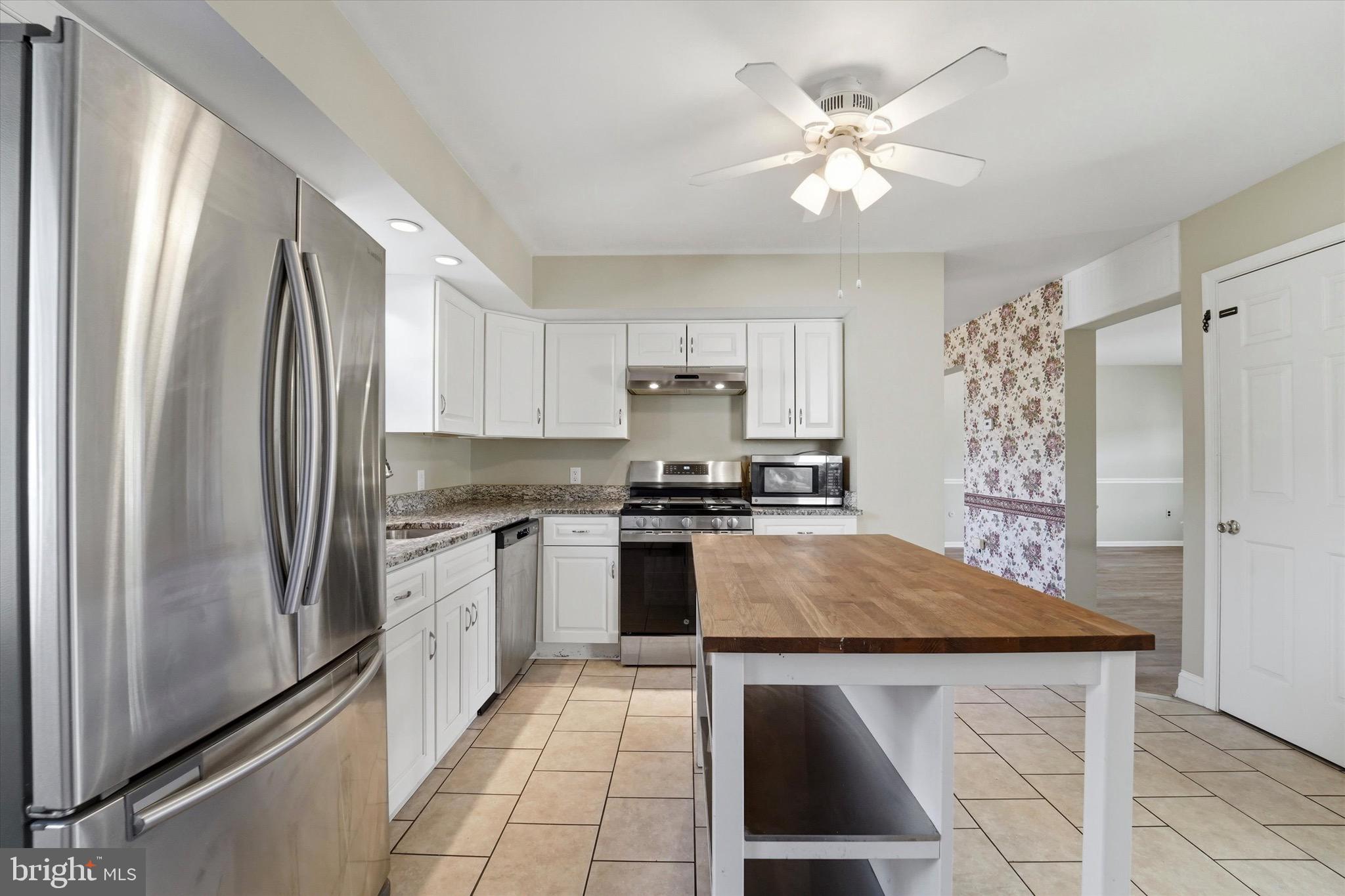 305 ROESCH AVENUE