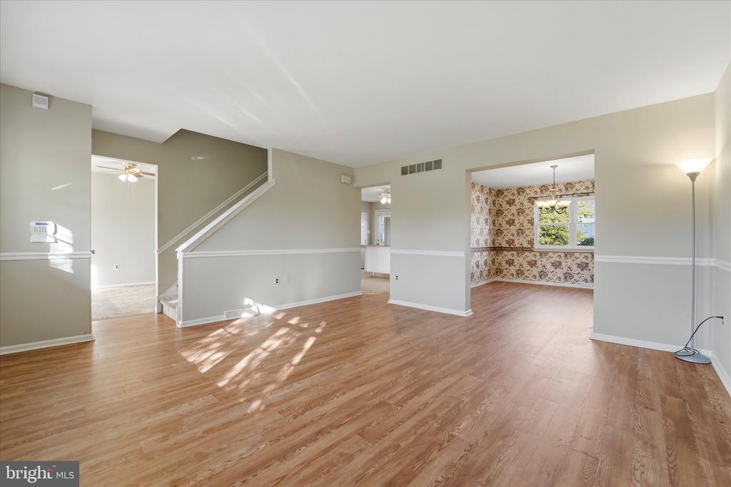 305 ROESCH AVENUE