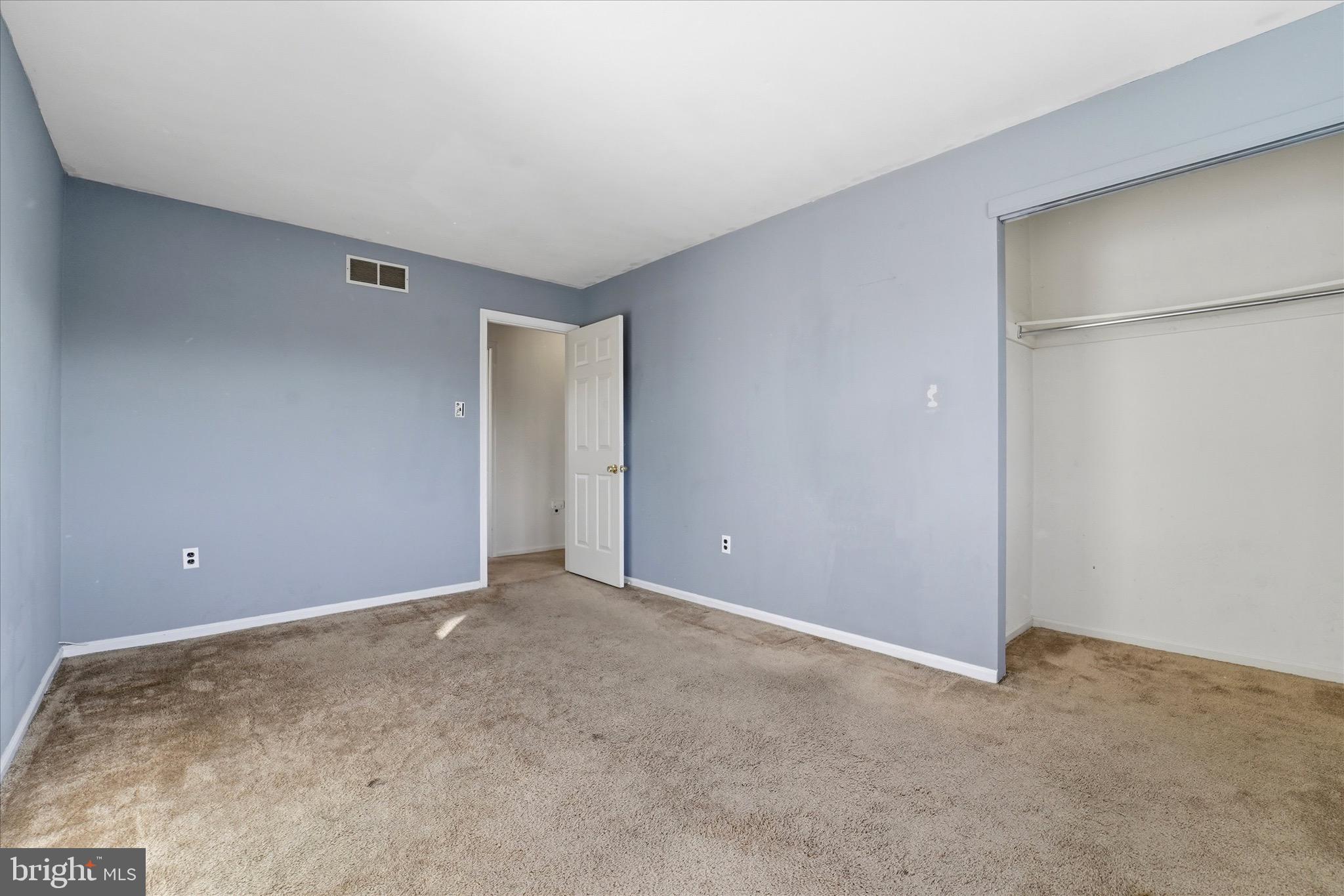 305 ROESCH AVENUE