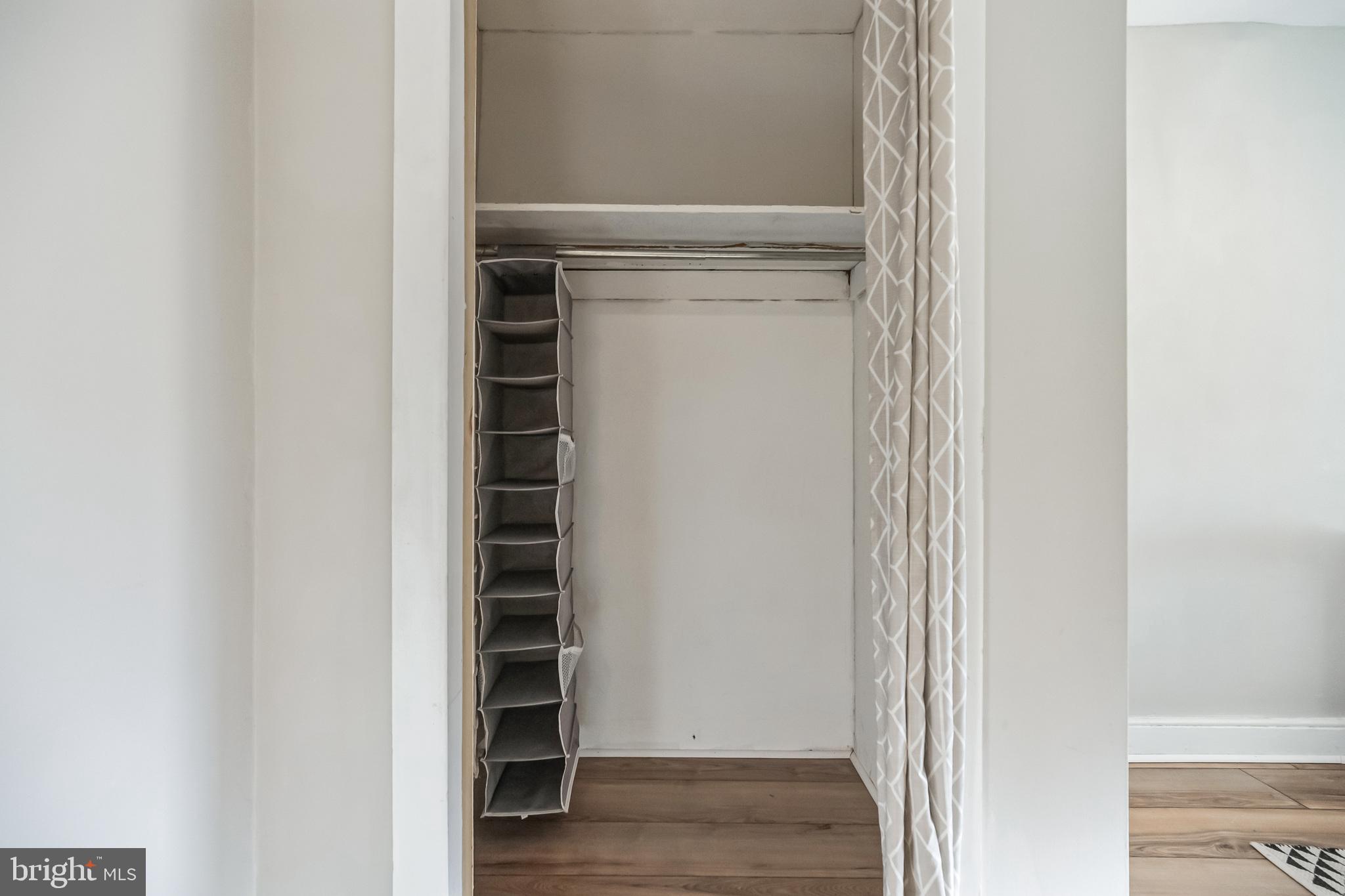 4538 SILVERWOOD STREET