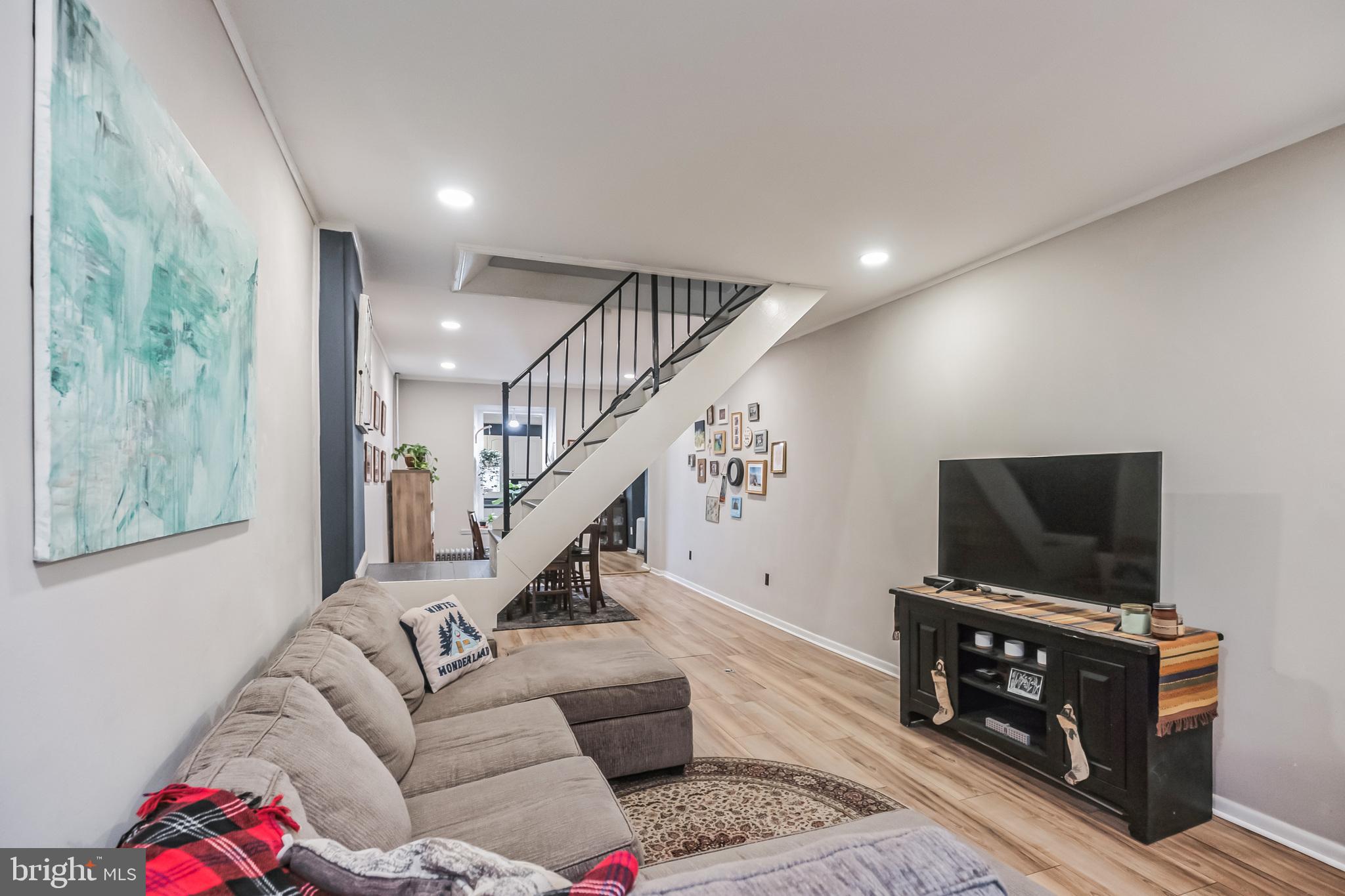 4538 SILVERWOOD STREET