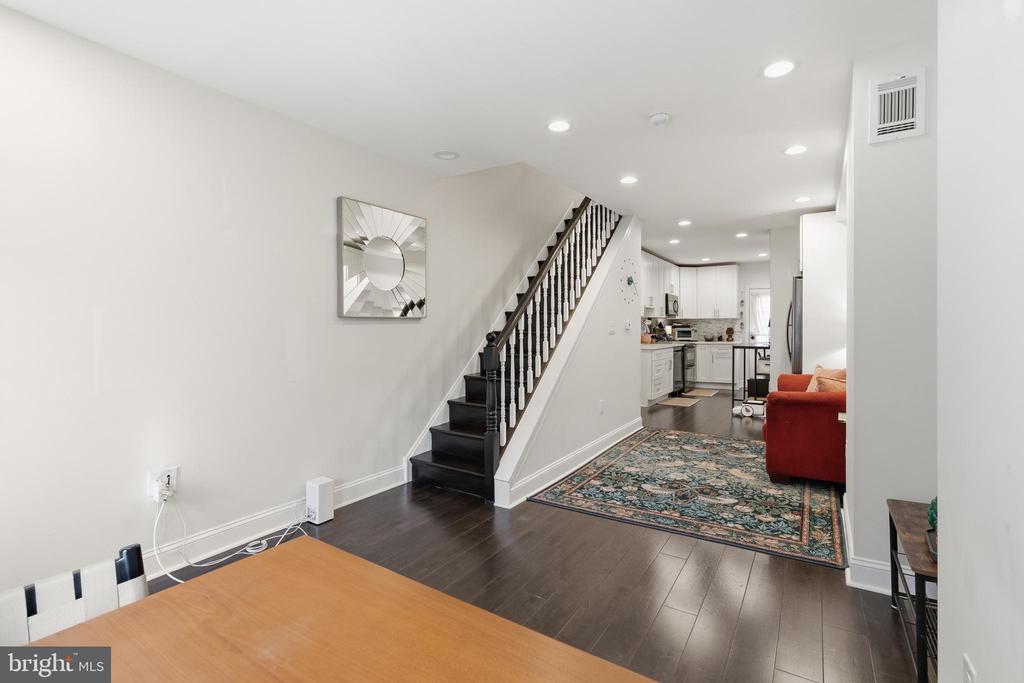2314 EMERALD STREET