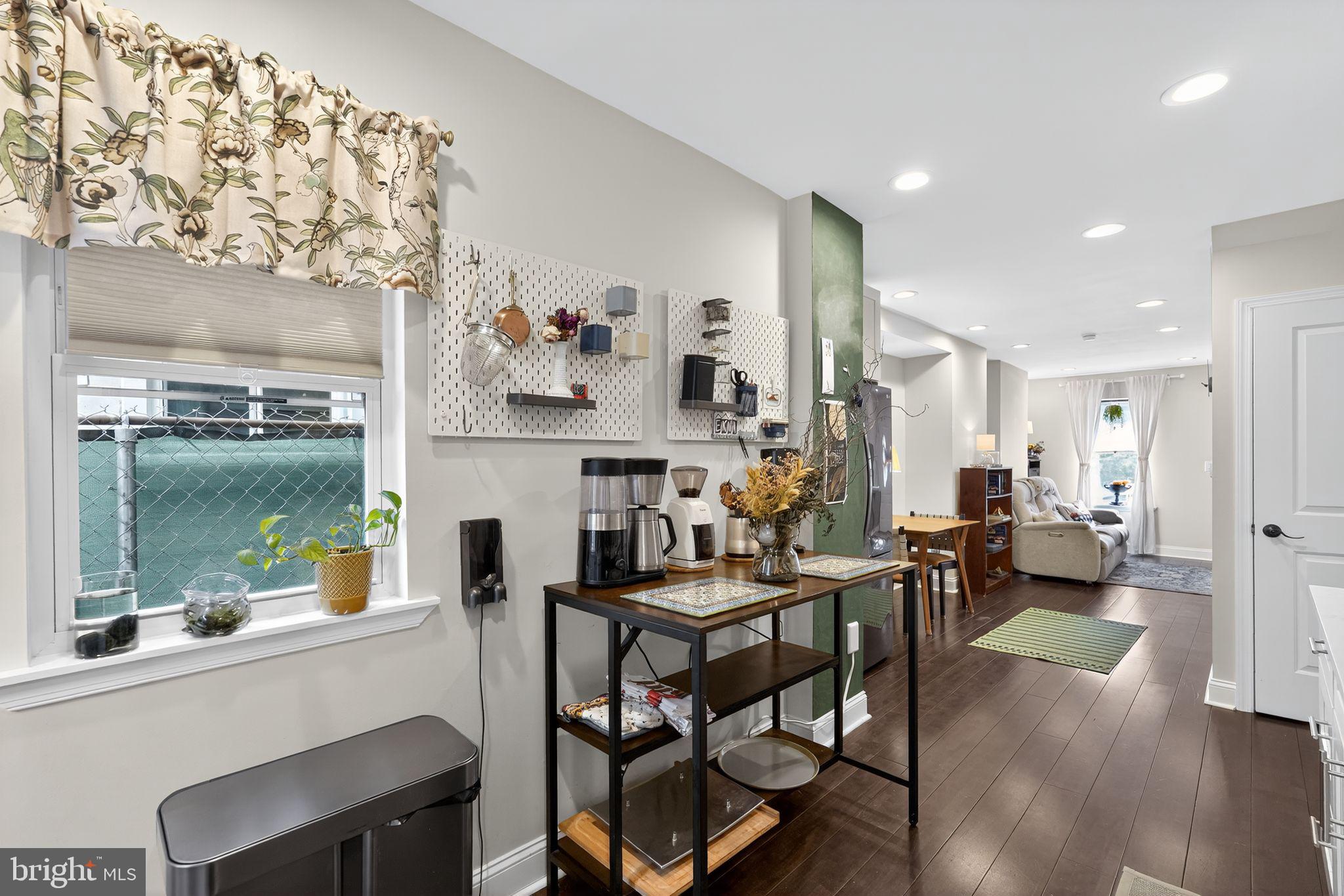 2314 EMERALD STREET