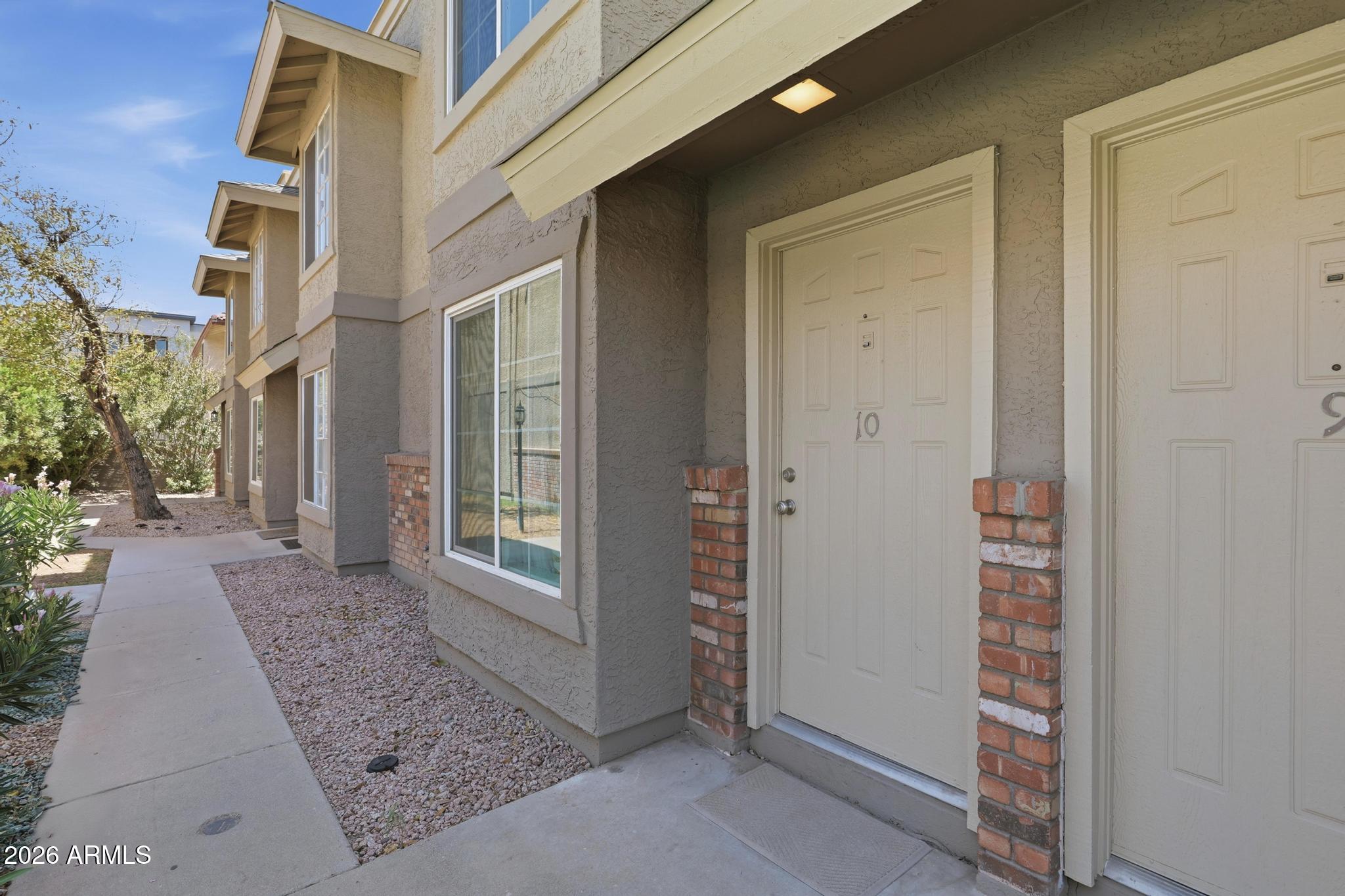 1055 W 5TH Street 10