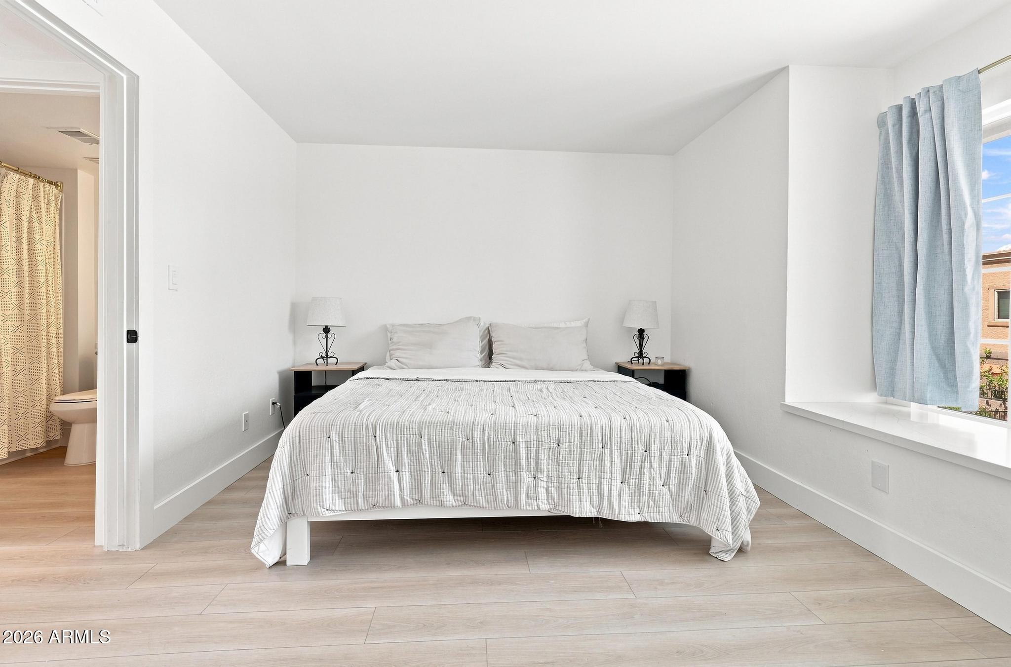 1055 W 5TH Street 10