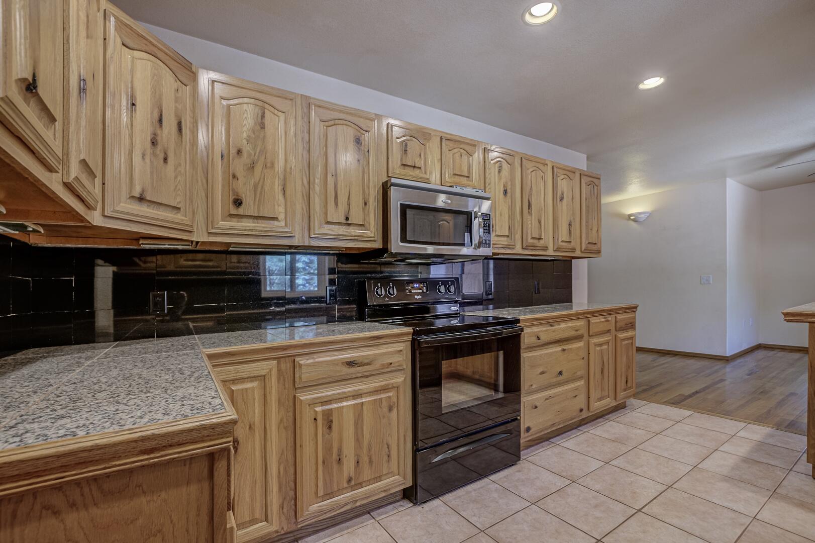 1430 N EASY Street
