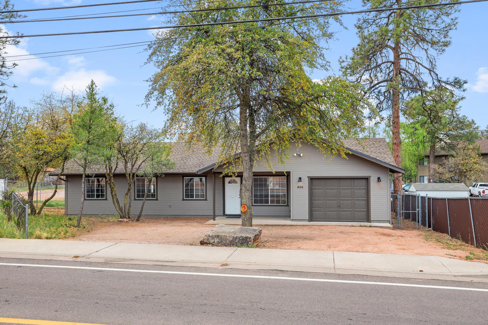 805 E Frontier Street