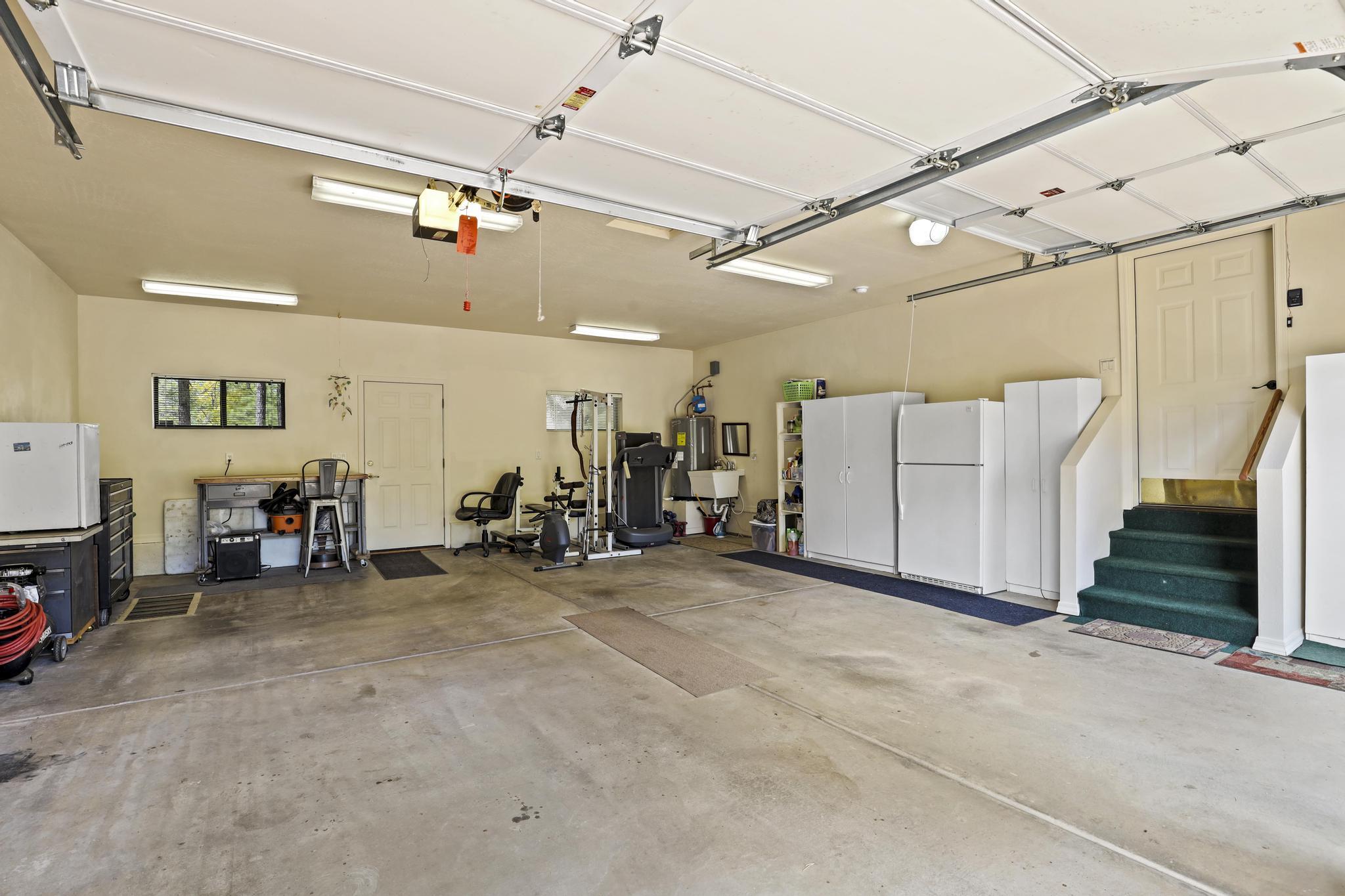 2812 Hidden Creek Circle