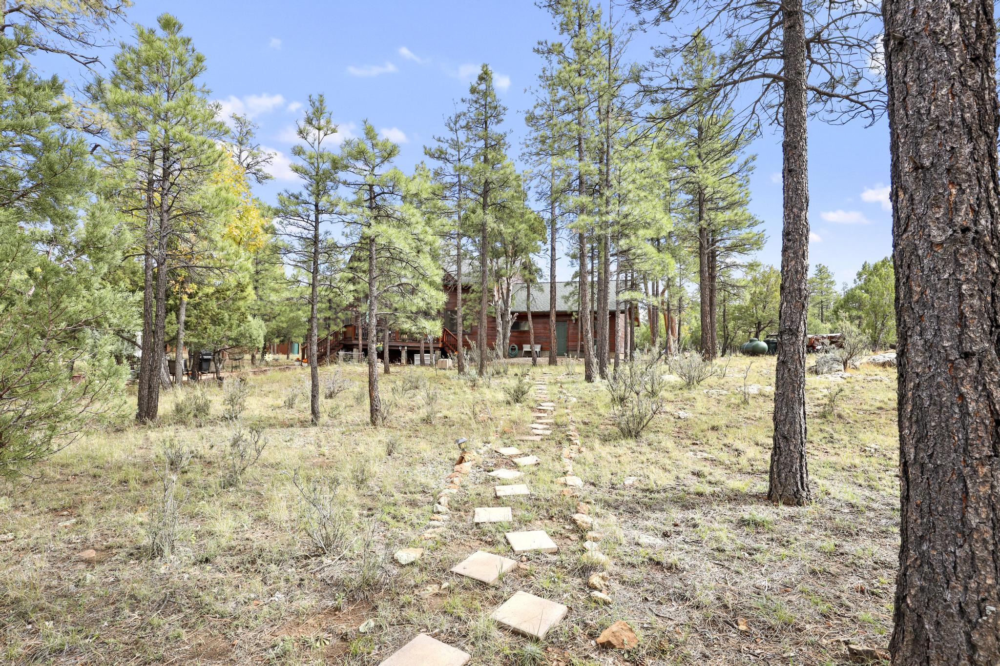2812 Hidden Creek Circle