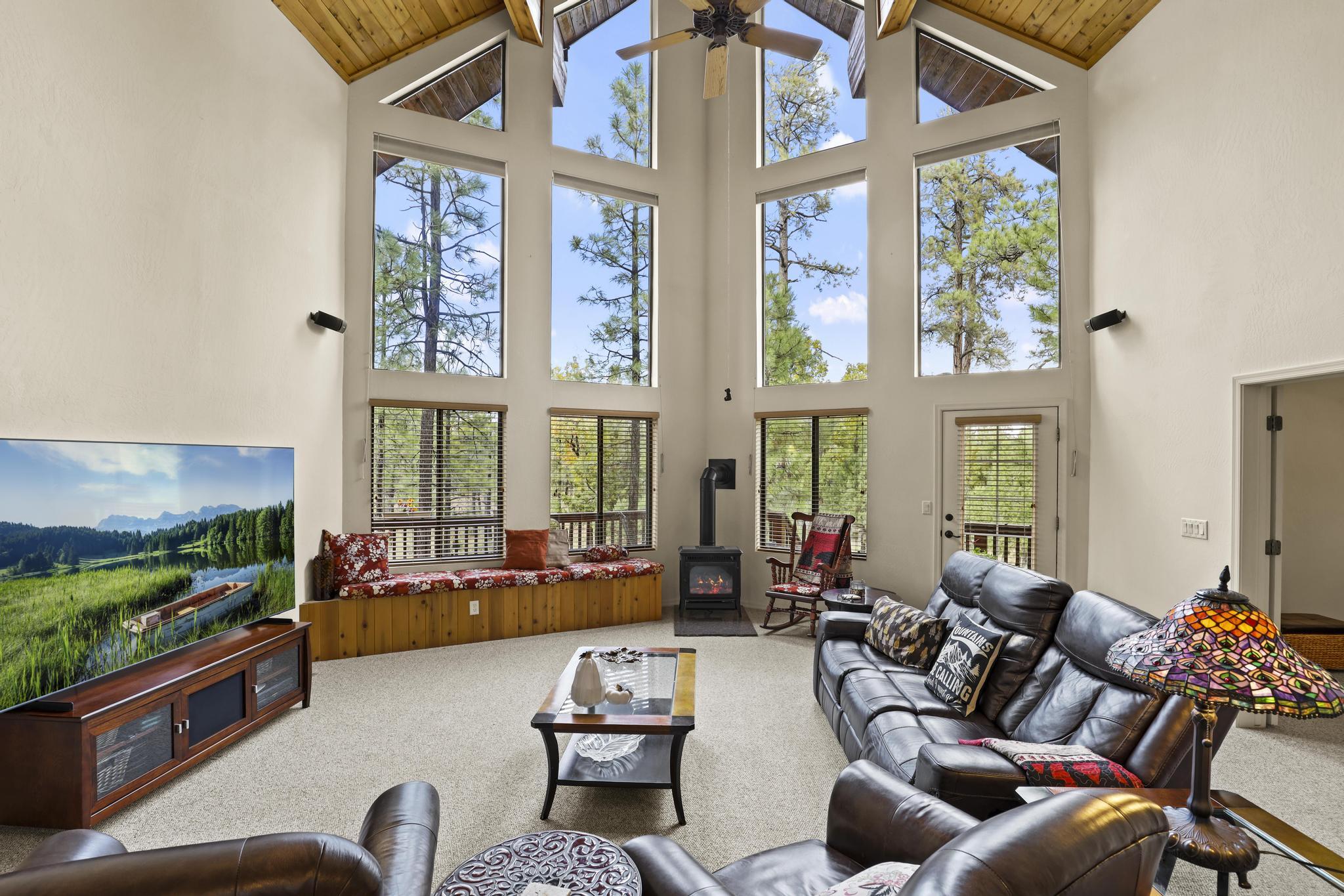 2812 Hidden Creek Circle